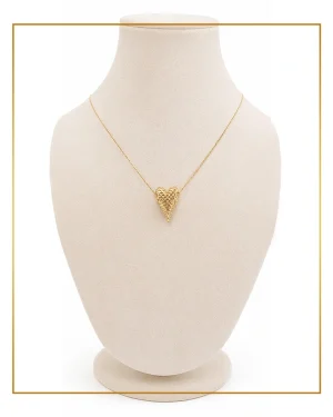 Collar corazón entrelazado